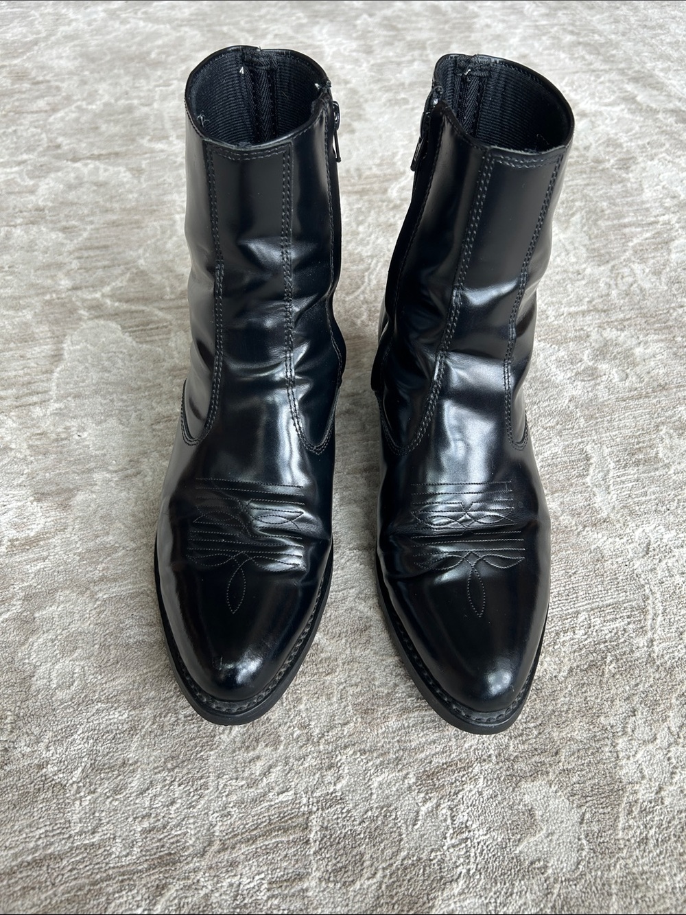 Laredo side zip western boots in excellent condition, size 9EW